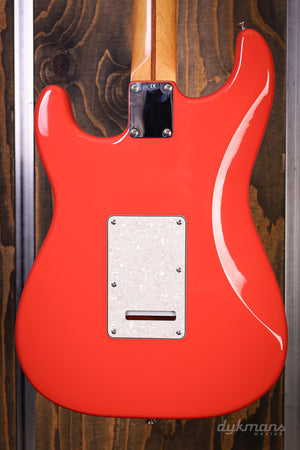 Fender Stratocaster PRE-OWNED!