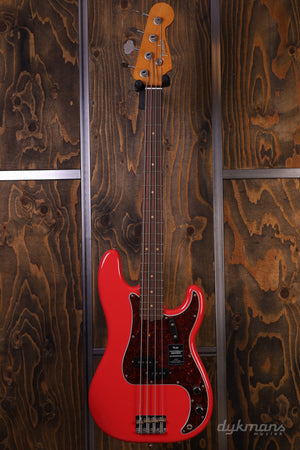 Fender Limited Edition Vintera II Road Worn '60s Precision Bass Fiesta Red