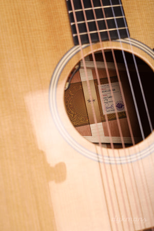 Taylor Gold Label 517e