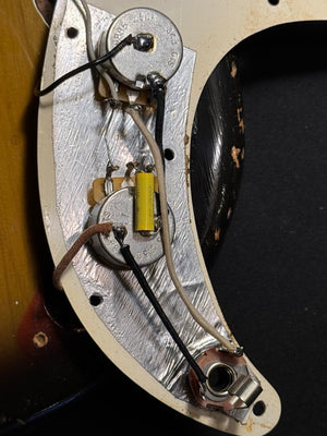 Fender 1969 Precision Bass Sunburst PRE-OWNED