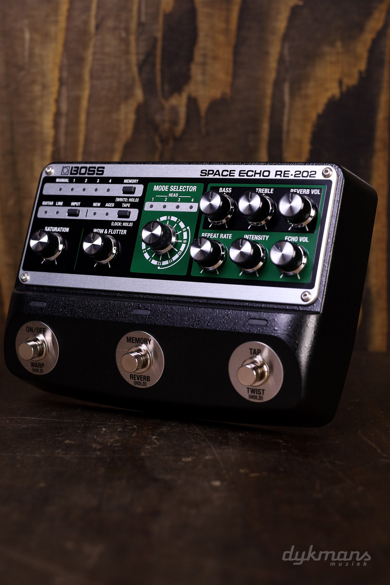 boss roland re-20 space echo pedal Boss RE-202 Space Echo – Dijkmans Guitars