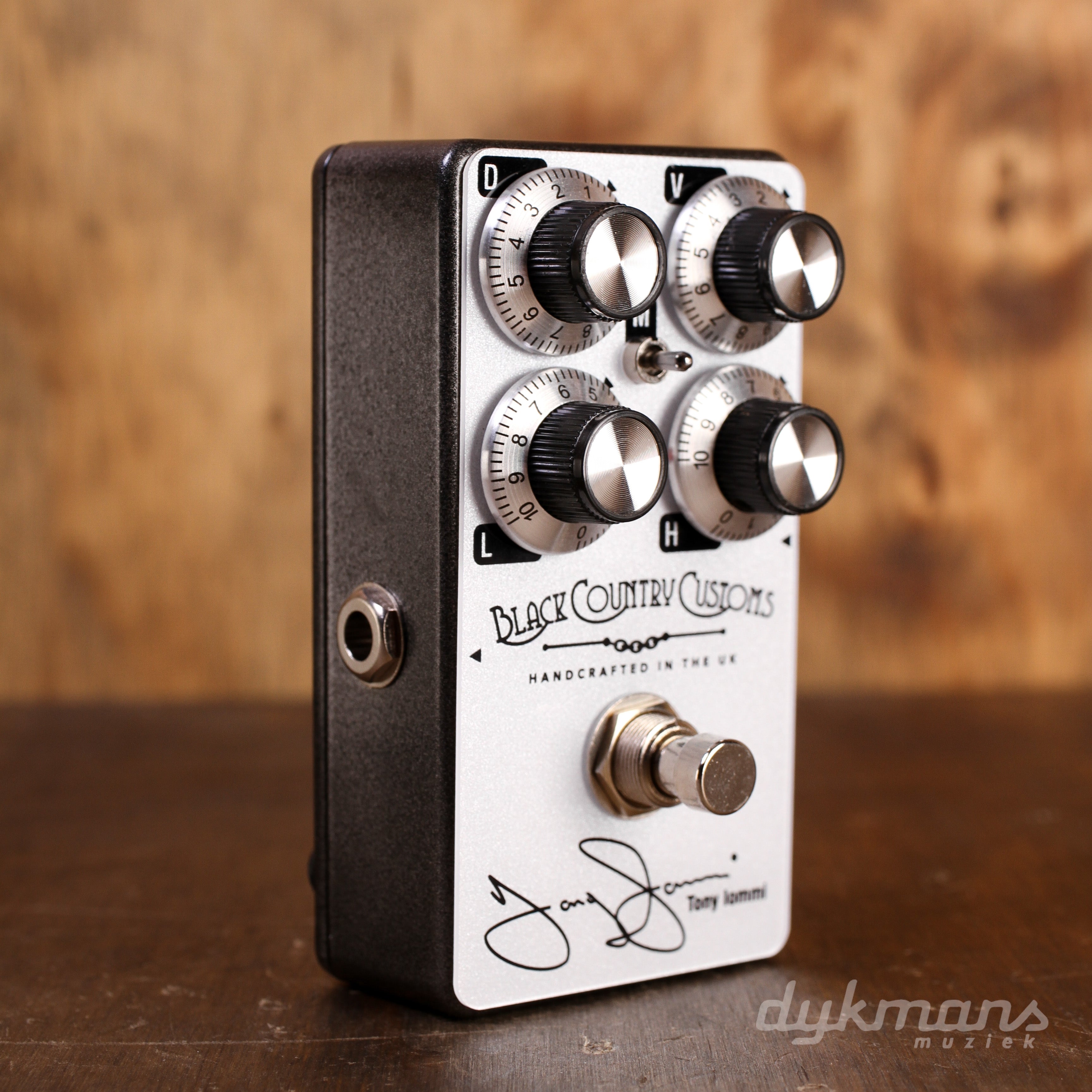 tony iommi guitar pedals Laney Black Country Customs TI-Boost Tony Iommi Signature Gain – Dijkmans Guitars