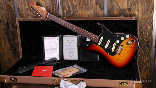 Fender Custom Shop LTD Custom '62 Stratocaster Bleached 3-Color Sunburst B-STOCK!!