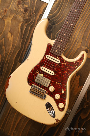 Fender Custom Shop 1960 Stratocaster Relic HSS Desert Sand