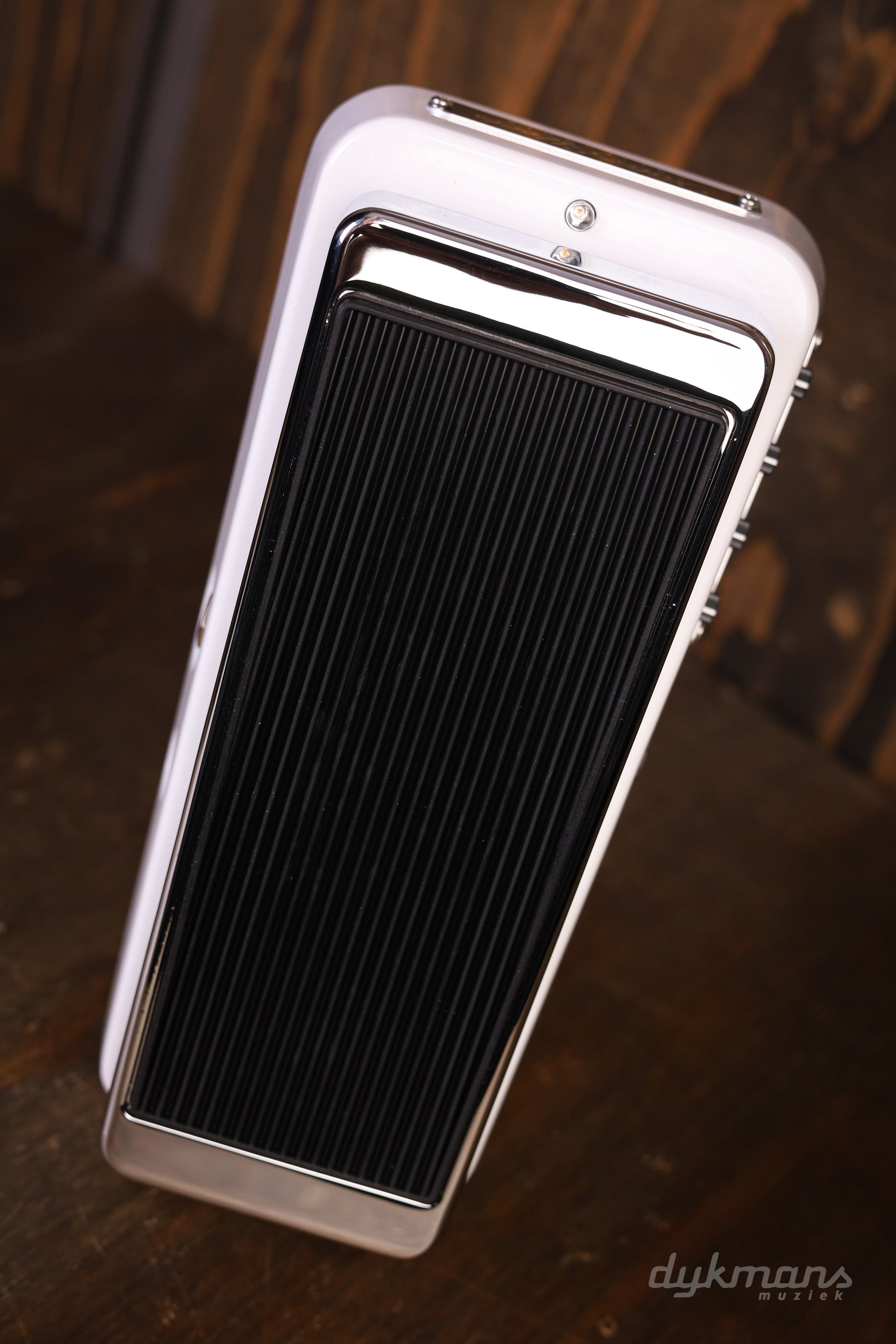 xotic xw-1 wah pedal Xotic XW-1 Wah Pedal White – Dijkmans Guitars