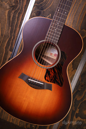 Taylor AD12e Tobacco Sunburst