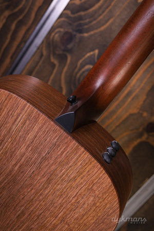 Taylor AD12e Tobacco Sunburst