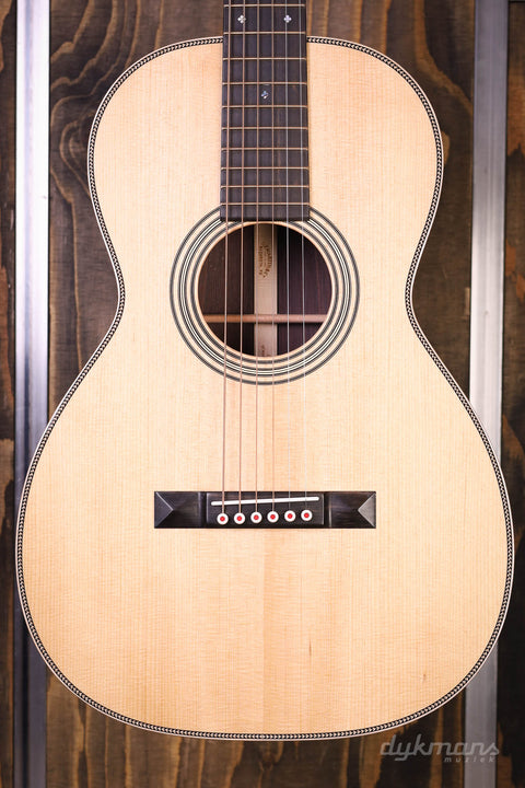 Martin O12-28 Modern Deluxe PRE-OWNED!