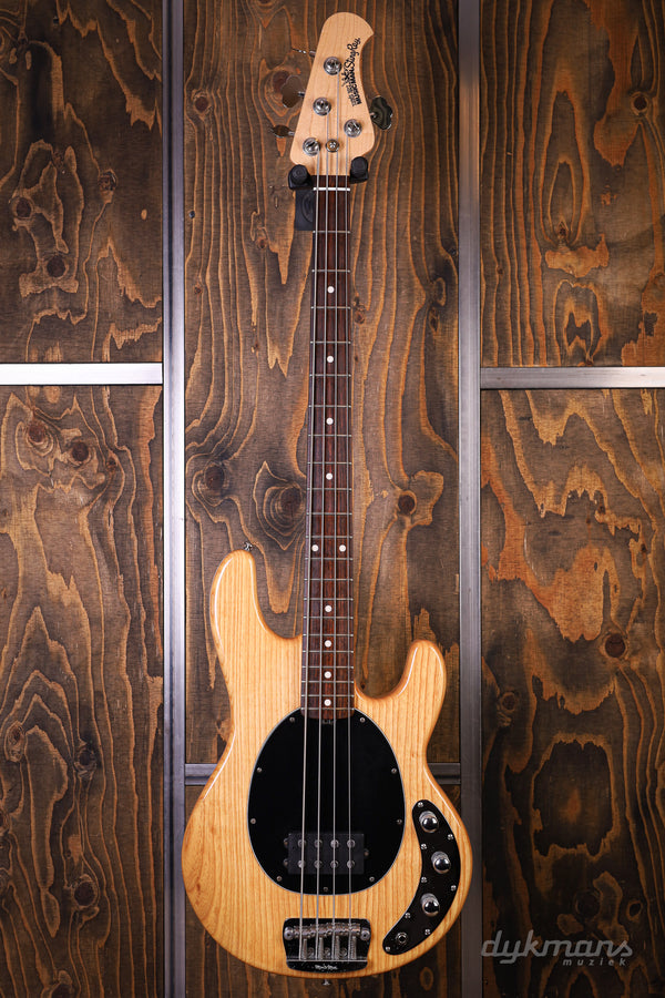 Music Man Stingray Naturel 2-eq 2005 PRE-OWNED!