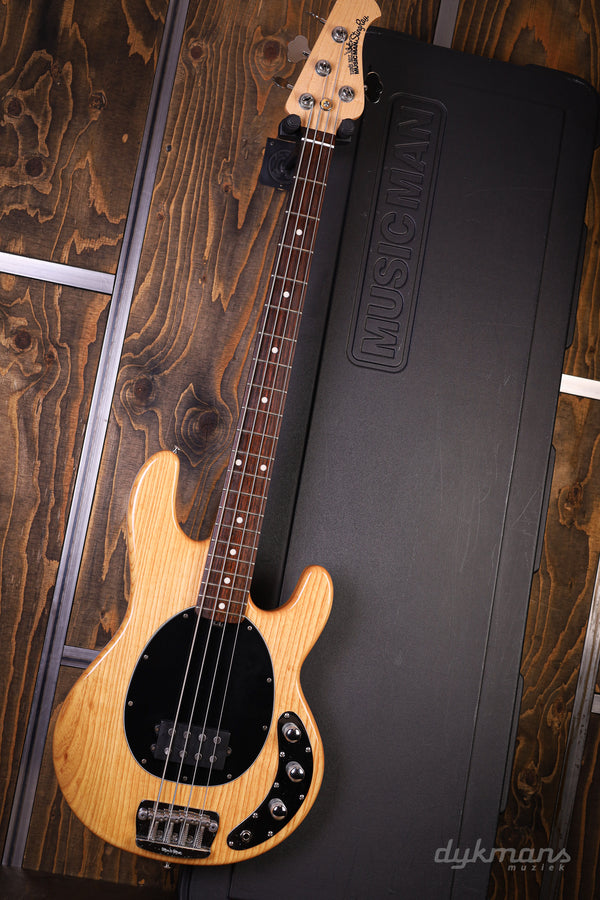 Music Man Stingray Naturel 2-eq 2005 PRE-OWNED!
