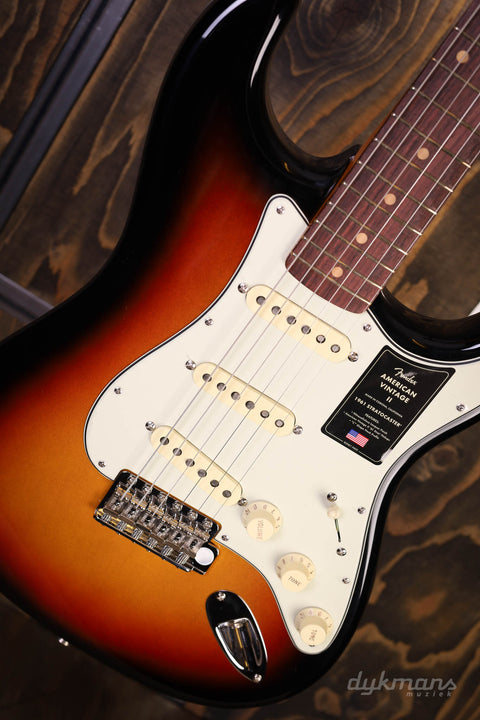 Fender American Vintage II '61 Stratocaster 3-Tone Sunburst