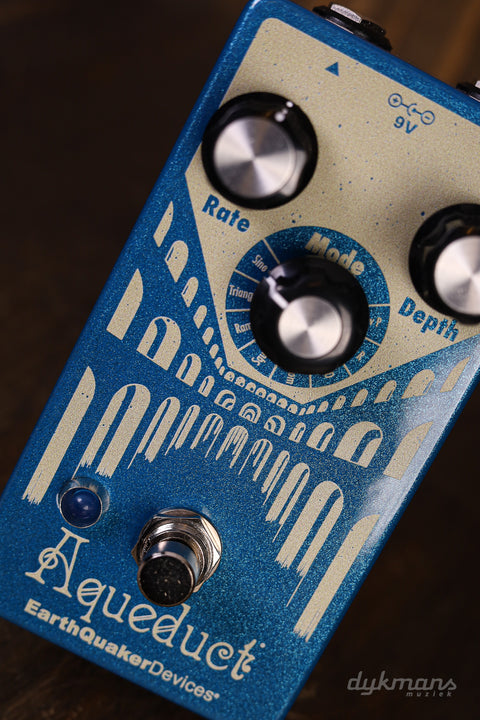 EarthQuaker Devices Aqueduct Vibrato