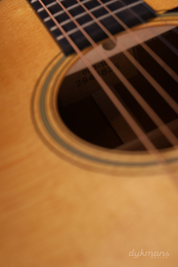 Martin 000-18