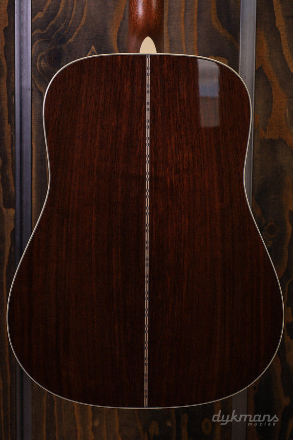 Martin D-28 Sunburst