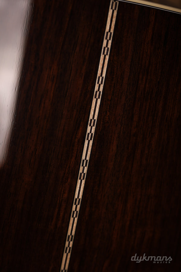 Martin D-28 Sunburst