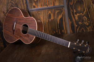 Lowden S-35W