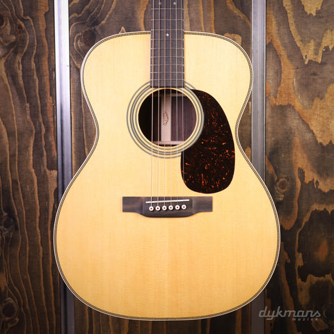 Martin Custom Shop OOO 14-Fret Wild Grain Indian Rosewood