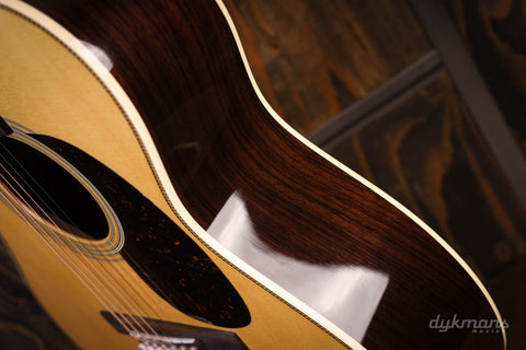 Martin Custom Shop OOO 14-Fret Wild Grain Indian Rosewood