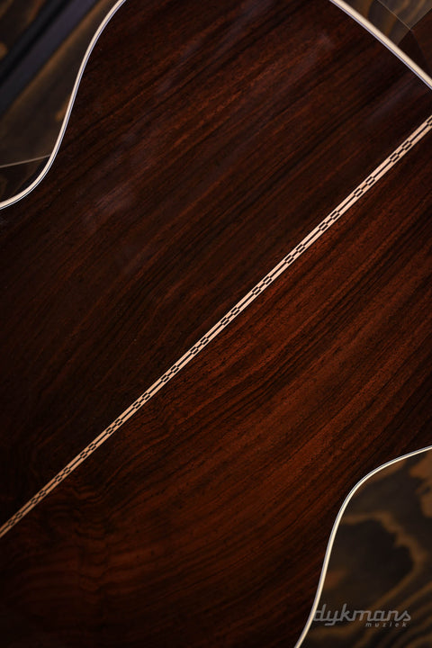 Martin Custom Shop OOO 14-Fret Wild Grain Indian Rosewood