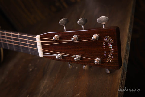 Martin Custom Shop OOO 14-Fret Wild Grain Indian Rosewood