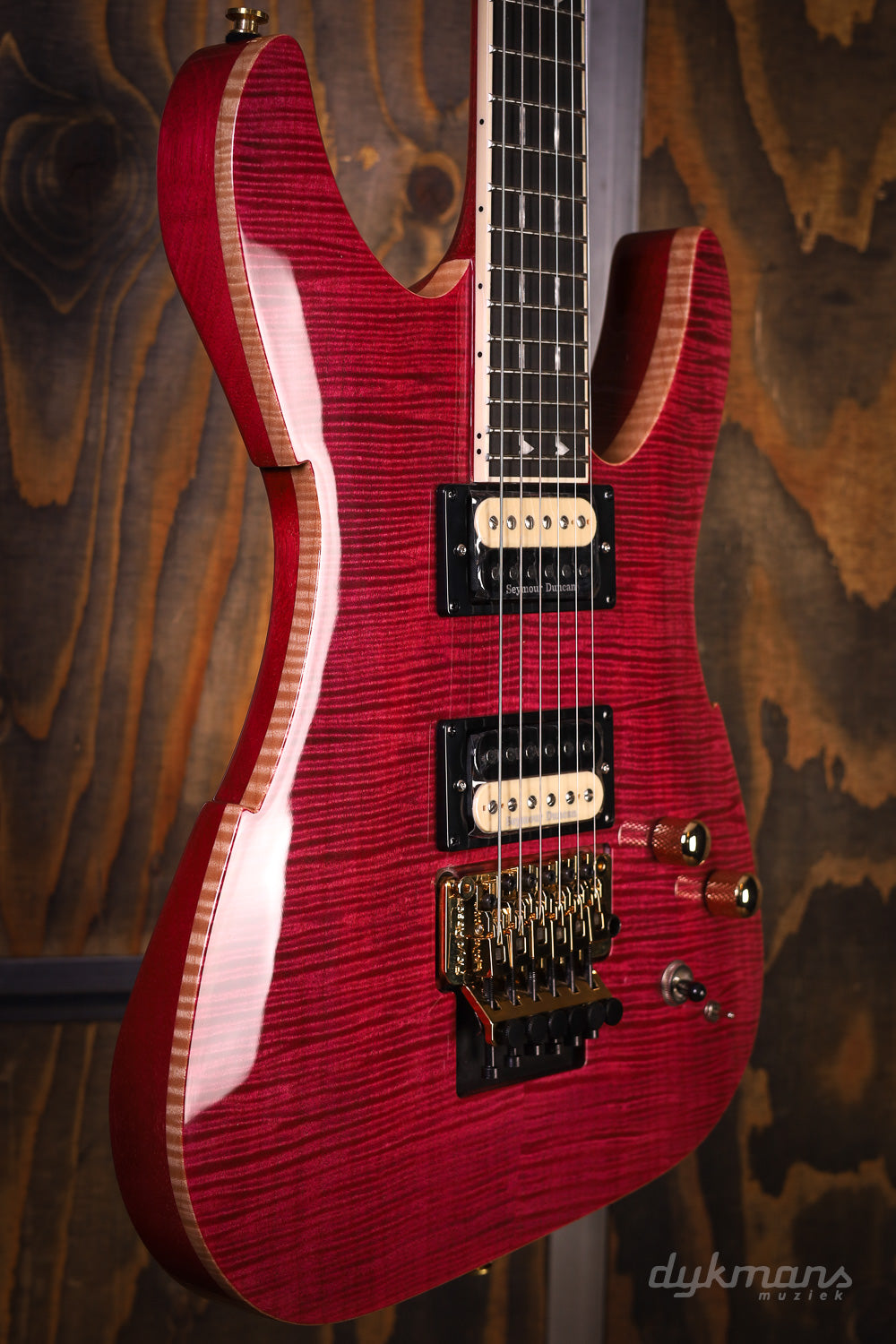 adrian vandenberg gear Peavey Adrian Vandenberg Signature Purple Flame – Dijkmans Guitars