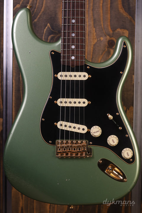 Fender Custom Shop Limited Edition 1965 Dual-Mag Stratocaster Journeyman Relic Aged Sage Green