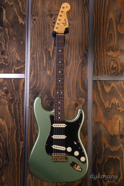 Fender Custom Shop Limited Edition 1965 Dual-Mag Stratocaster Journeyman Relic Aged Sage Green