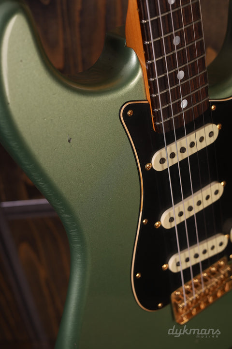 Fender Custom Shop Limited Edition 1965 Dual-Mag Stratocaster Journeyman Relic Aged Sage Green