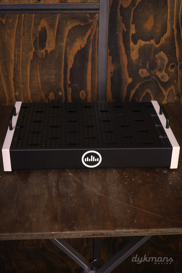 Temple Audio DUO-17 Pedalboard Vintage White