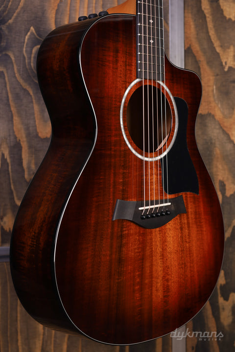 Taylor 222ce-K DLX Hawaiian Koa