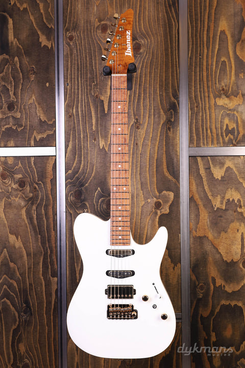 Ibanez LB1-WH Lari Basilio Signature White