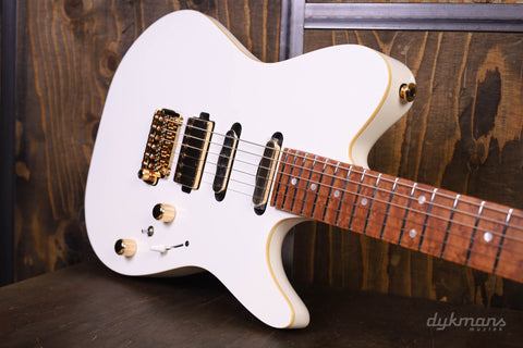 Ibanez LB1-WH Lari Basilio Signature White