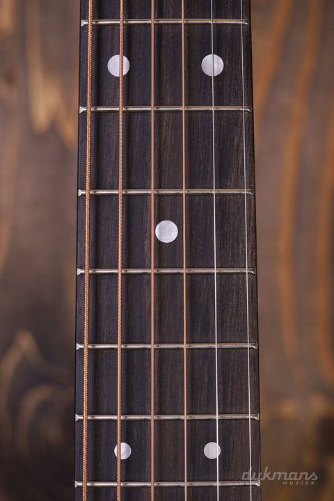 Martin D-28 Satin Amberburst