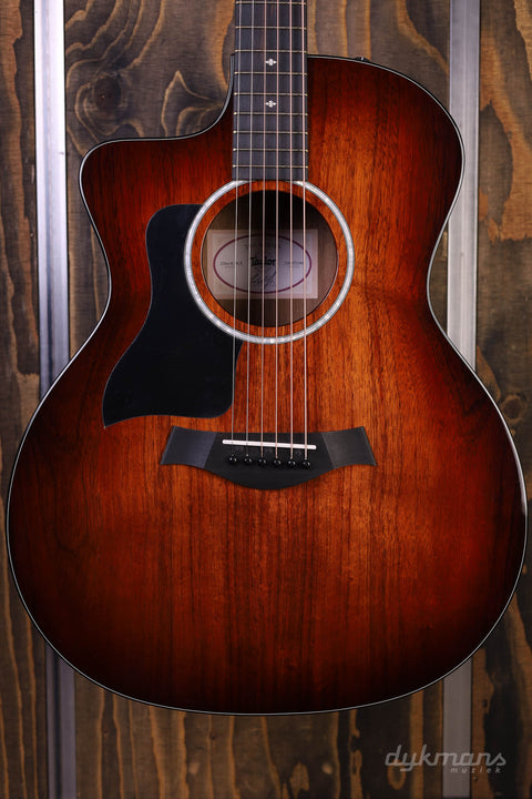 Taylor 224ce-K DLX Lefty GERESERVEERD