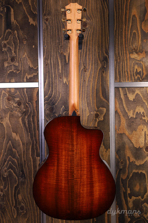 Taylor 224ce-K DLX Lefty GERESERVEERD