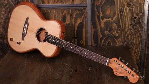 Fender Highway Parlor Mahogany