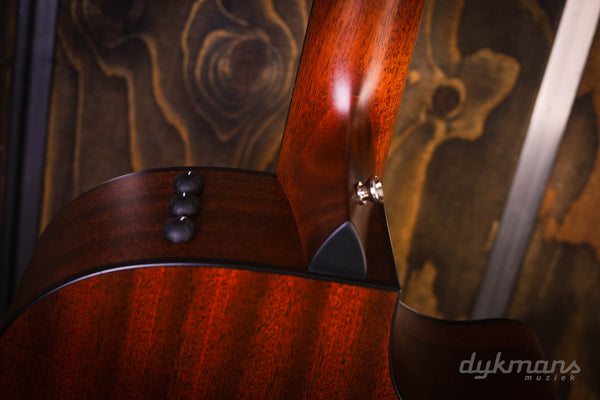 Taylor 314ce V-Class (Left Handed)