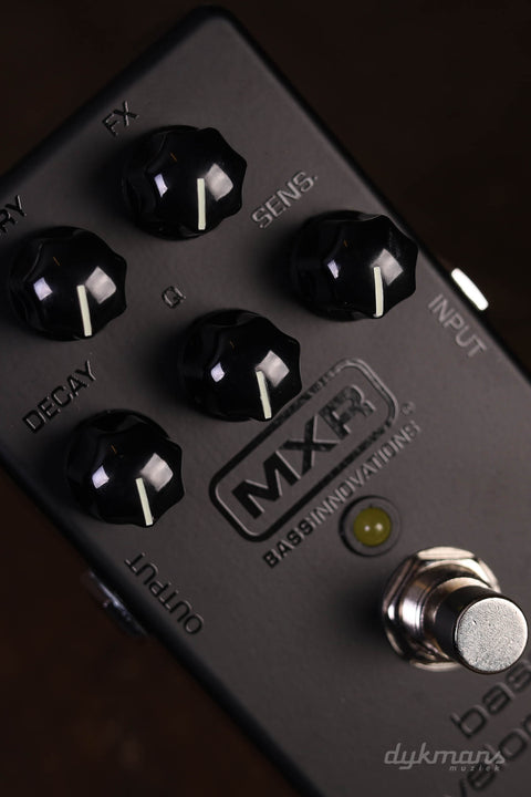 MXR M82 Bass Envelope Filter Blackout Edition