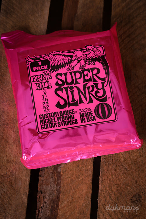 Ernie Ball Regular Slinky 9-42 3-Pack