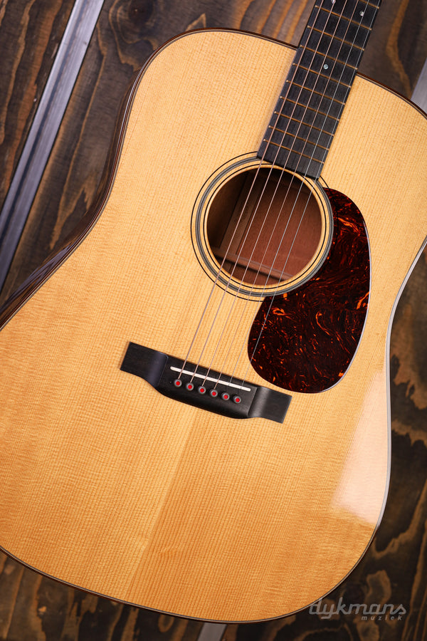 Martin D18 Modern Deluxe PRE-OWNED!