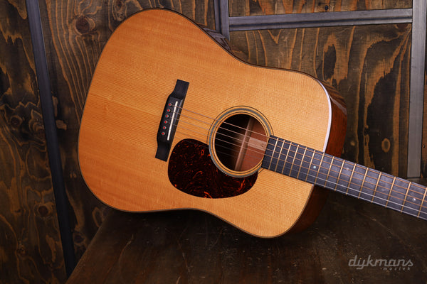 Martin D18 Modern Deluxe PRE-OWNED!