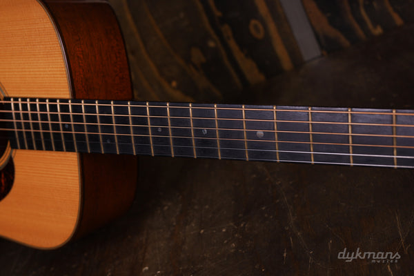 Martin D18 Modern Deluxe PRE-OWNED!