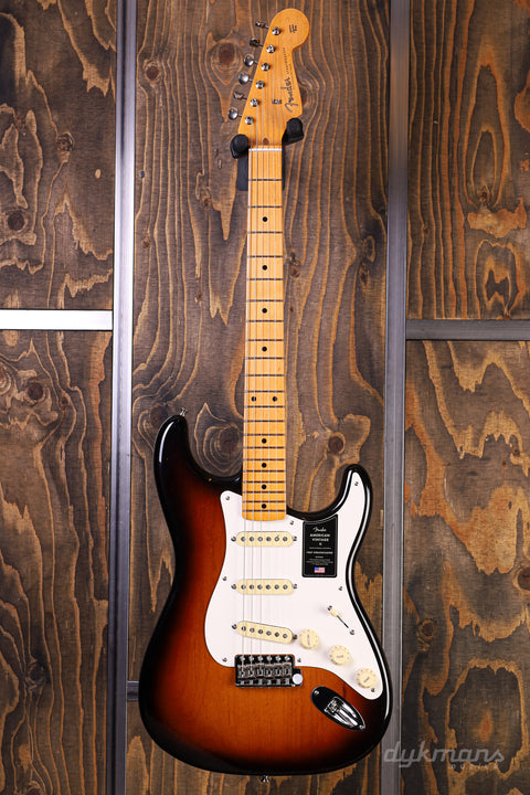 Fender American Vintage II '57 Stratocaster 2-Tone Sunburst