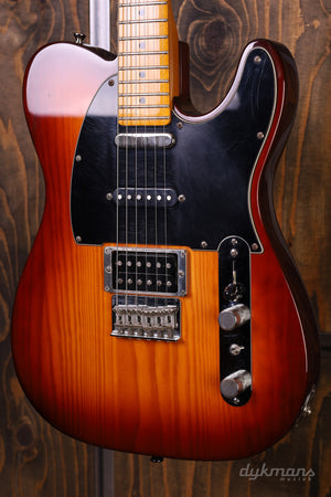Fender Modern Player Telecaster Plus