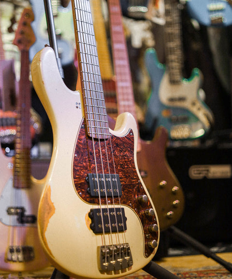 Bass guitars