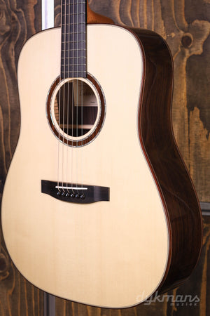 Lakewood D-32