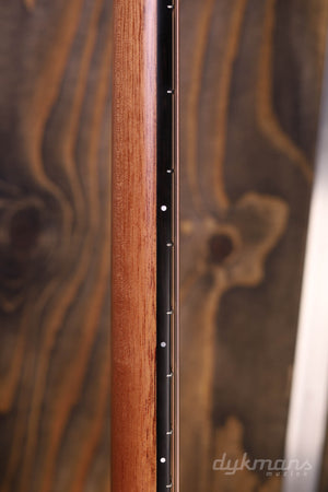 Lakewood D-32