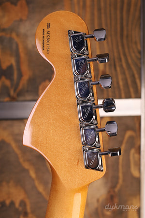 Fender Vintera III Late 60s Stratocaster 3 Tone Sunburst