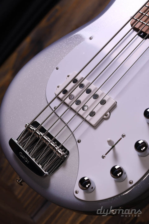 Music Man Stingray 5 Snowy Night