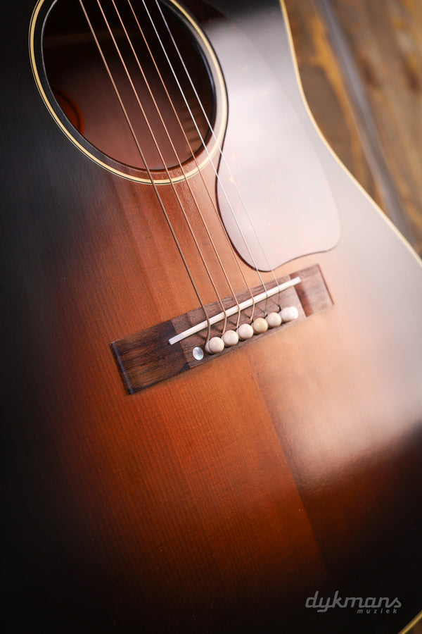 Gibson Custom Shop 1942 Banner LG2 Vintage Sunburst